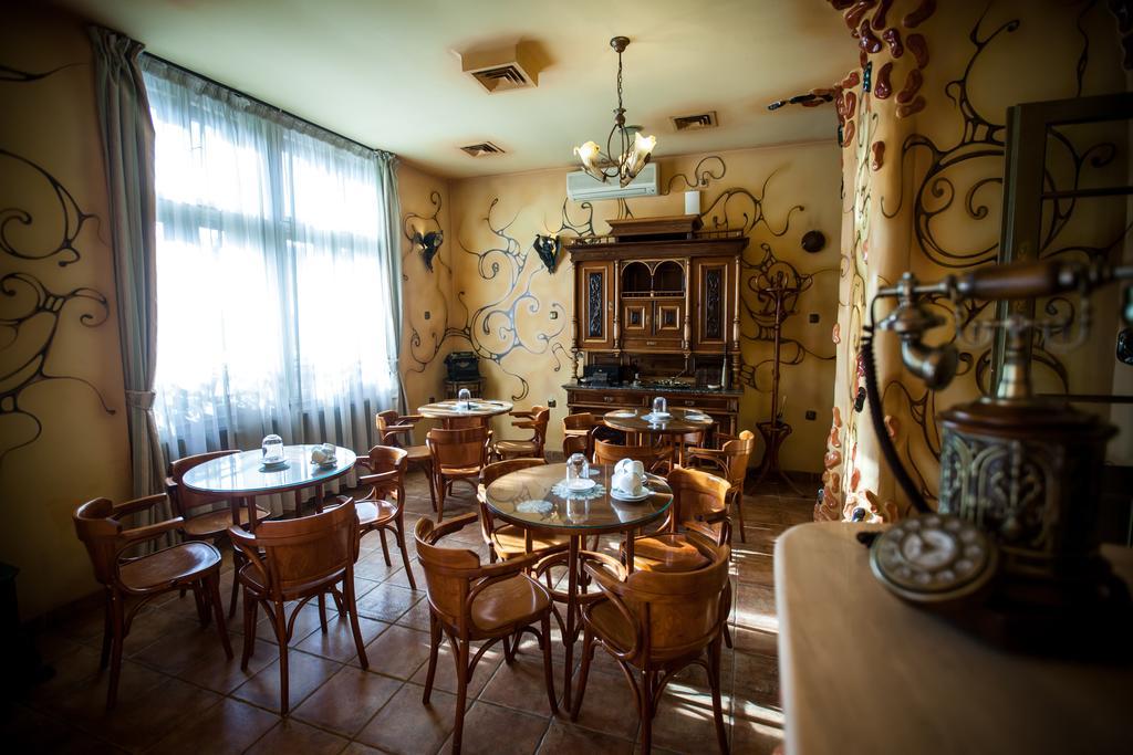 Deja Vu Guesthouse Cluj-Napoca Luaran gambar